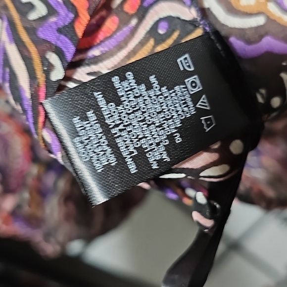 Sanctuary Royal Paisley Colorful Blouse Size Medium NWT - Picture 8 of 10